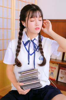 狠狠热精品免费视频